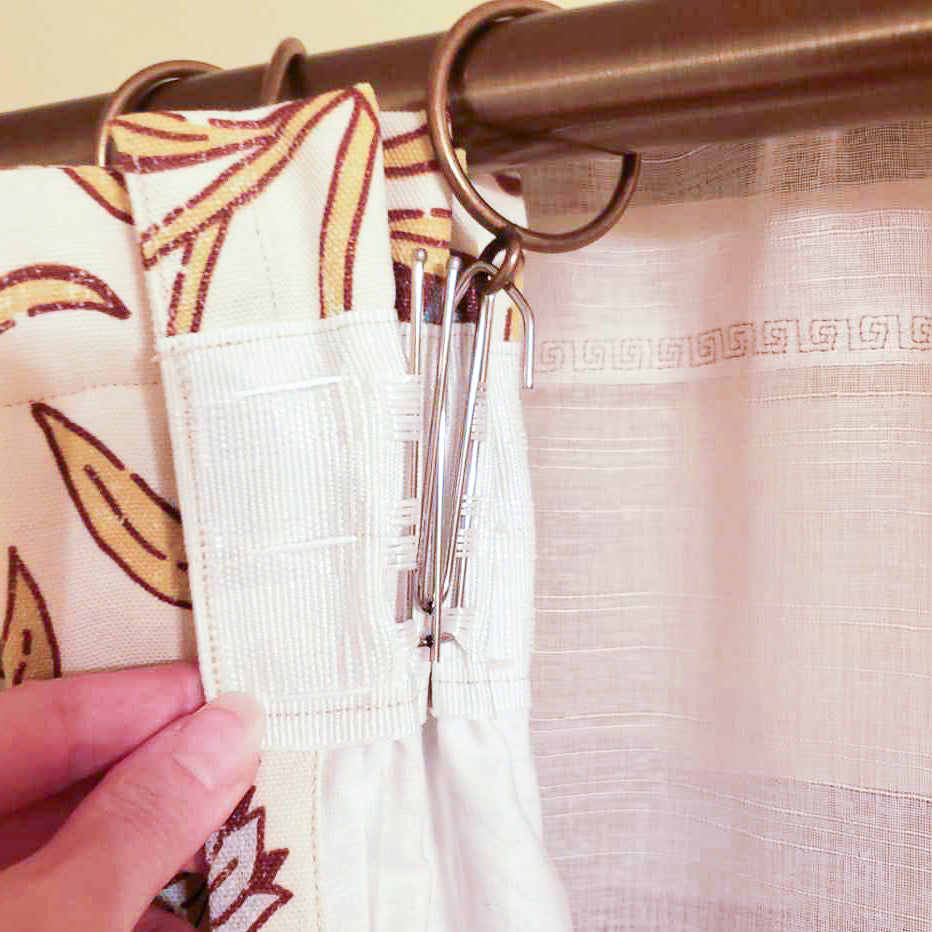 Stainless Steel 4-Prongs Pinch Pleat Hooks for Window Curtains (set of 10)