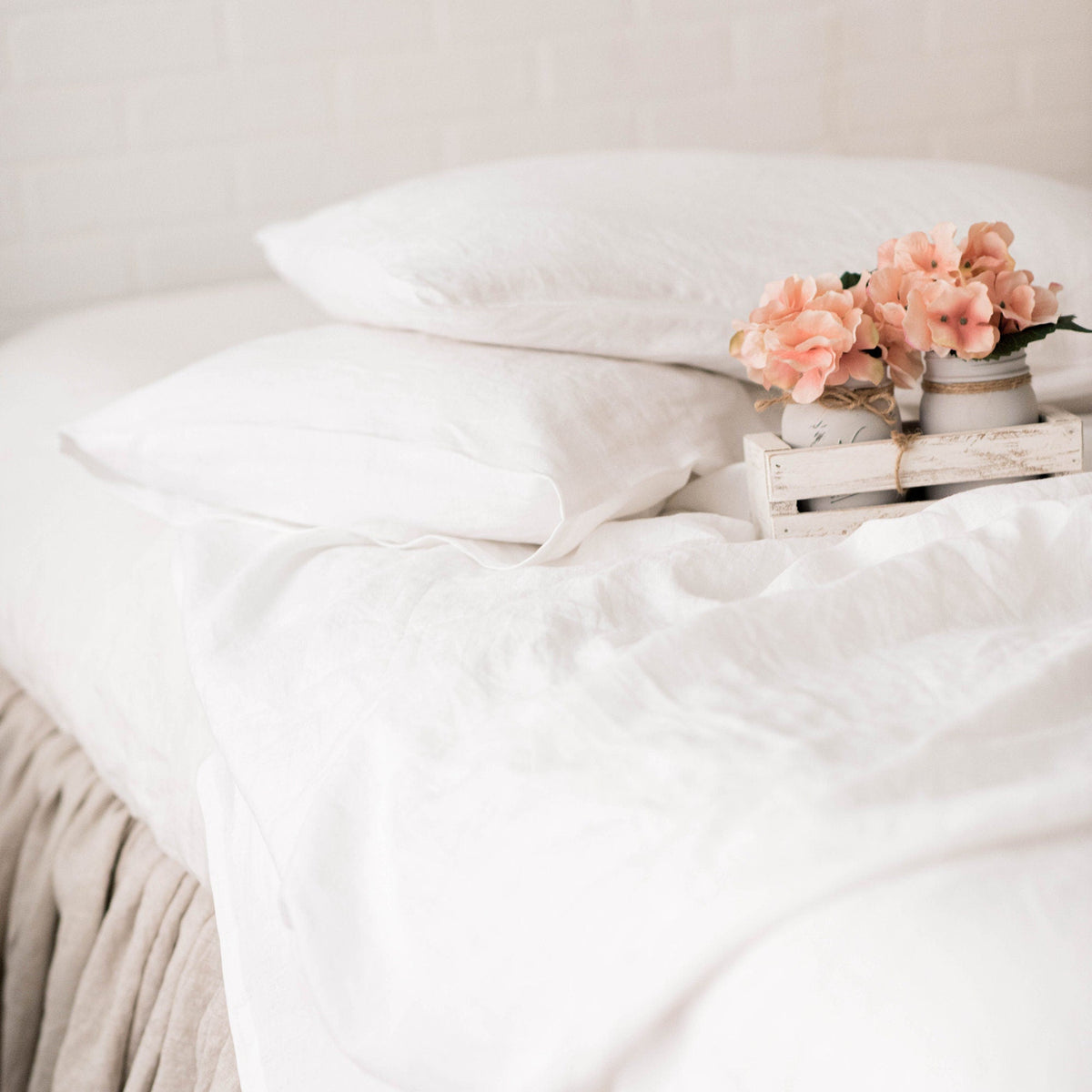 Linen Bedding Set with Flat Sheet, Fitted Sheet and Pillowcases in Multiple Colors