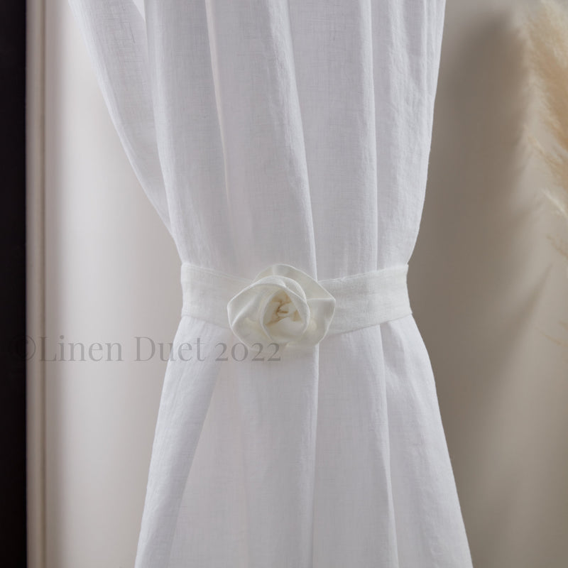 Linin Curtain Tie Backs with Floral Decor