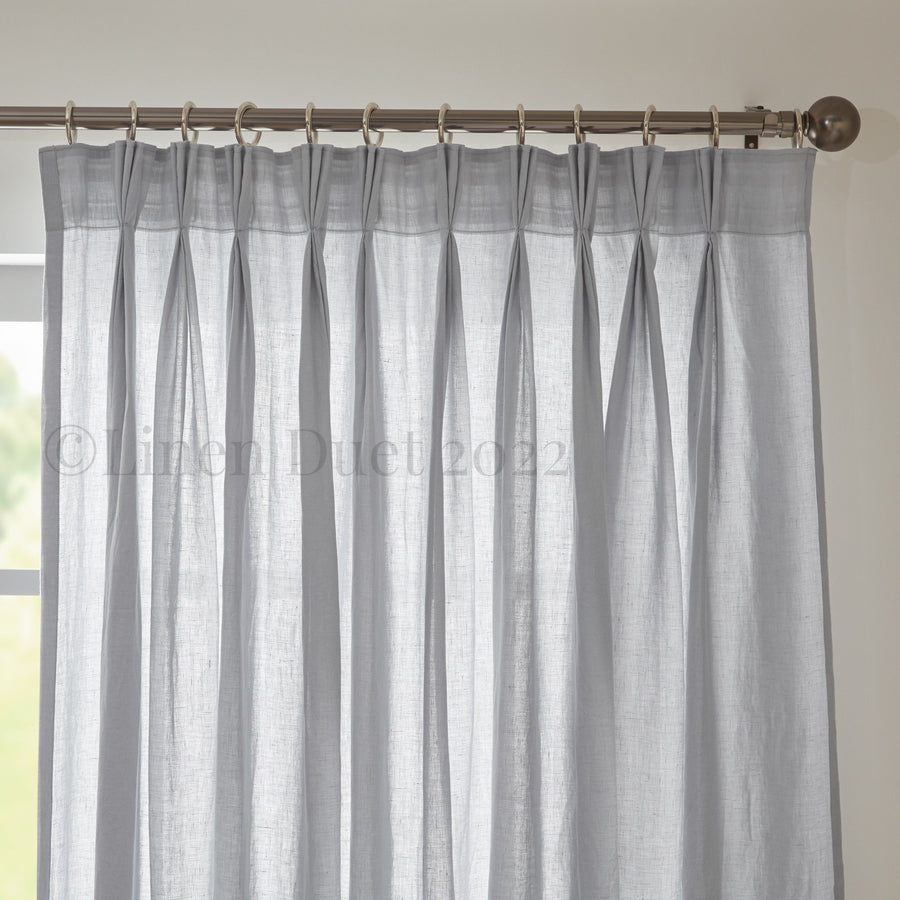 Pinch pleat curtain heading by Linden Studio