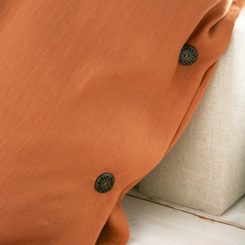 Linen Bedding Set with Button Closure – Cinnamon
